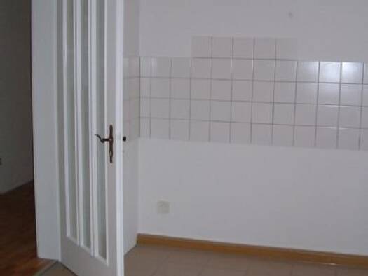 Wohnung zur Miete 905 € 2,5 Zimmer 64 m² 1. Geschoss frei ab 01.01.2027 Neubeuerer Straße 13 Süd Rosenheim 83026