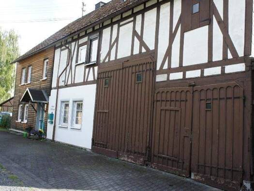 Einfamilienhaus zum Kauf 195.000 € 6 Zimmer 140 m² 703 m² Grundstück Nister 57645
