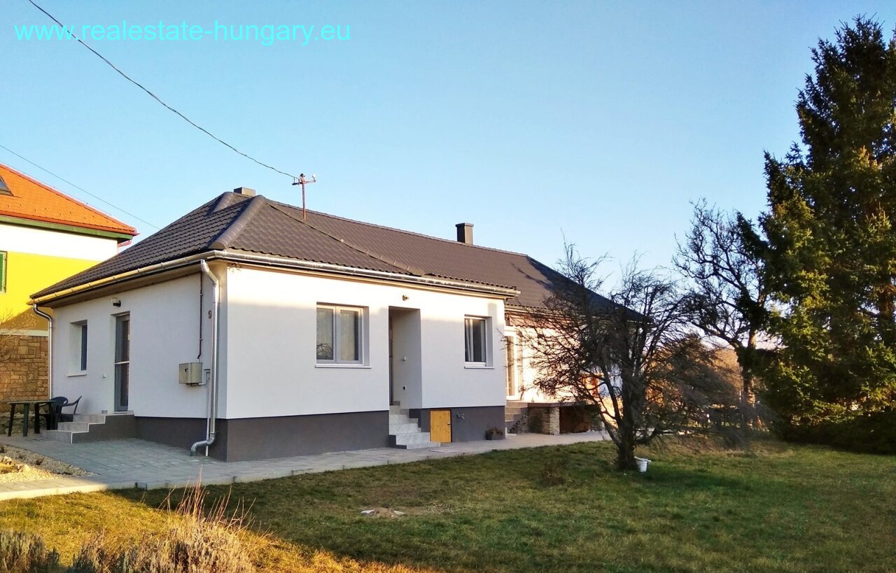 Bungalow zum Kauf 269.000 € 4 Zimmer 101 m²<br/>Wohnfläche 1.091 m²<br/>Grundstück Hévíz 8380