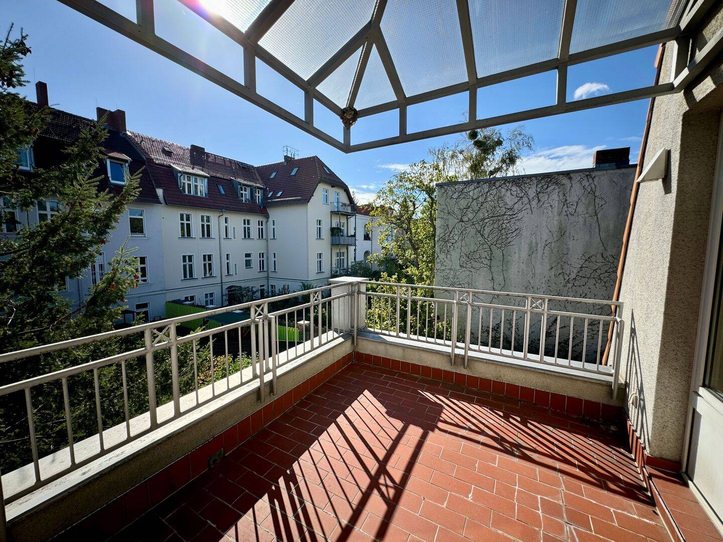 Property thumbnail 2