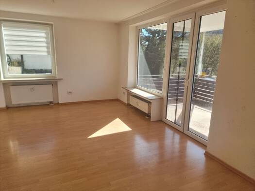 WG-Zimmer zur Miete 600 € 3 Zimmer 80 m² Geschoss EG/3 frei ab sofort Helsa 34298