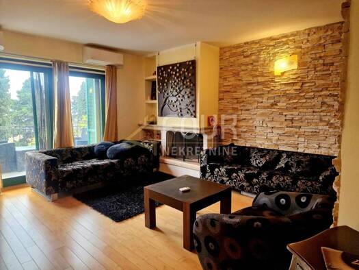 Haus zum Kauf 10 Zimmer 261 m² Opatija - Centar, Opatija Opatija