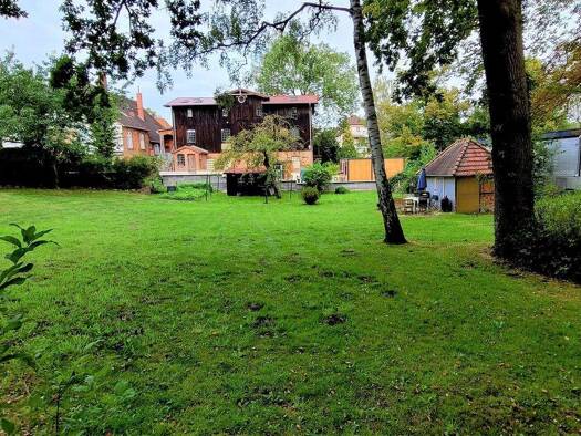 Grundstück zum Kauf provisionsfrei 110.000 € 1.131 m² Grundstück Baugenehmigung vorhanden frei ab sofort Schlutup Lübeck 23568