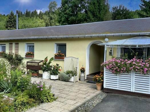 Bungalow zum Kauf 150.000 € 4 Zimmer 90 m² 946 m² Grundstück Gottesberg Muldenhammer 08262