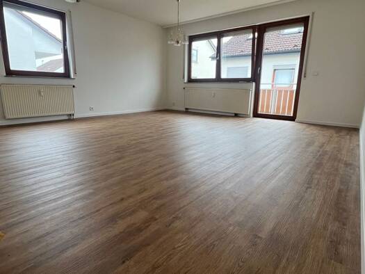 Wohnung zur Miete 1.050 € 2 Zimmer 67 m² Geschoss 2/3 frei ab sofort Wendlingen Wendlingen am Neckar 73240