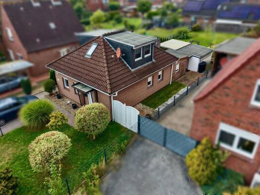 Bungalow zum Kauf 197.000 € 3 Zimmer 70 m² 646 m² Grundstück Borssum/Hilmarsum Emden 26725