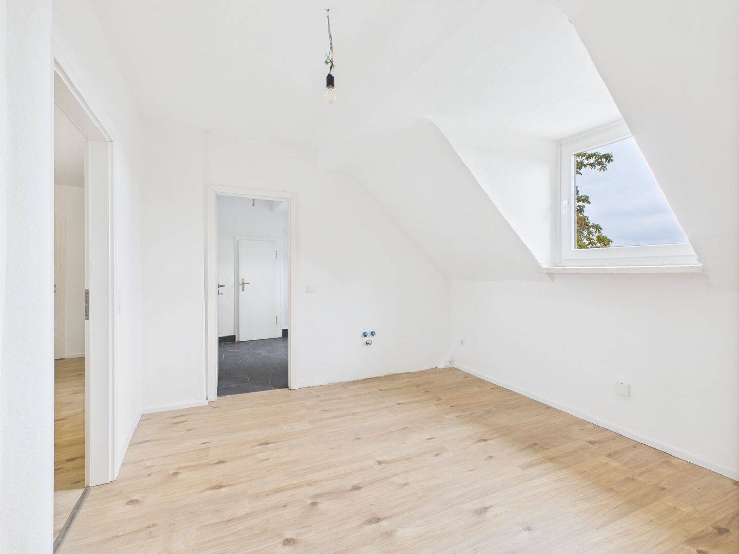 Property thumbnail 8