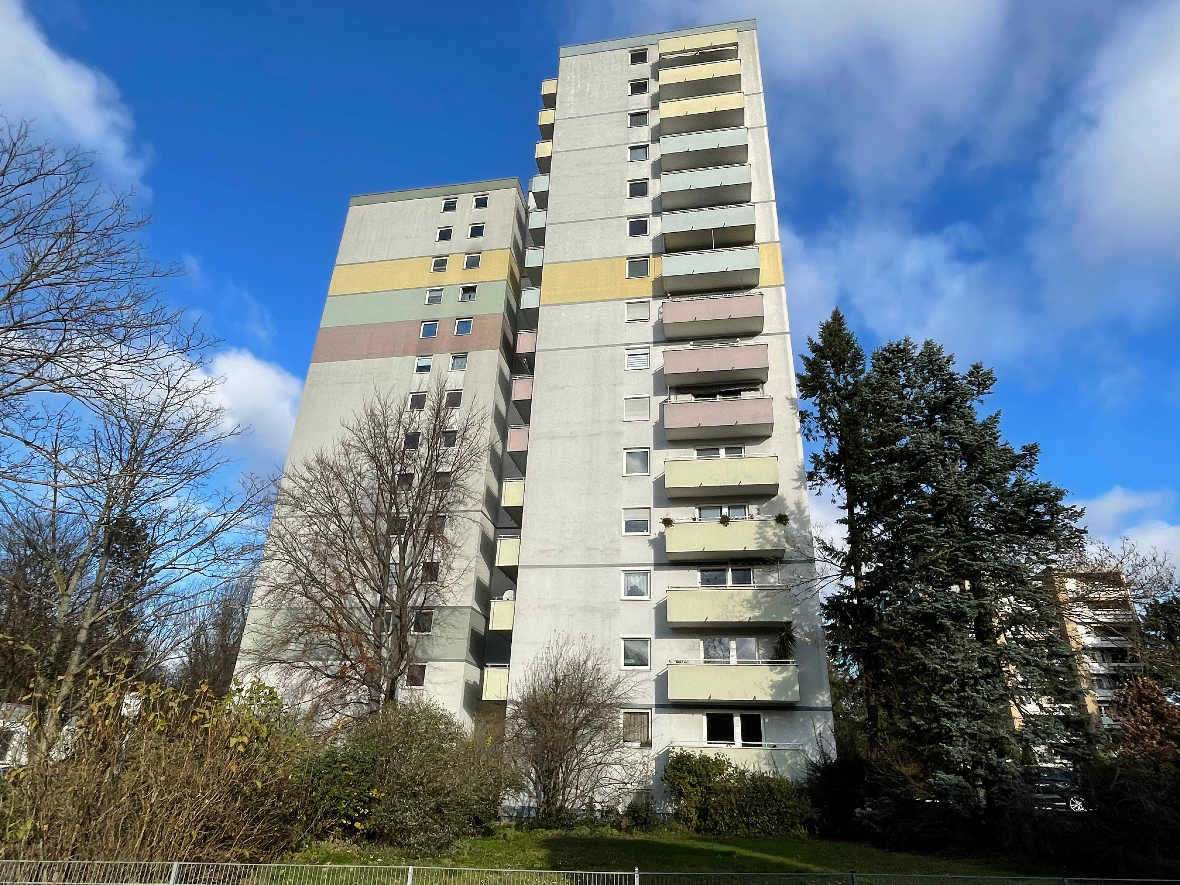 Wohnung zum Kauf 180.000 € 2 Zimmer 58 m²<br/>Wohnfläche 13.<br/>Geschoss Ronhof 153 Fürth 90765