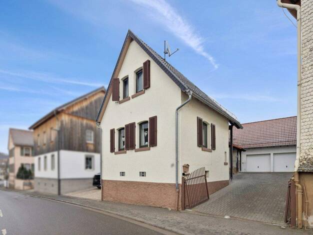 Einfamilienhaus zum Kauf 319.000 € 5 Zimmer 112,9 m² 681 m² Grundstück Langenhain-Ziegenberg Ober-Mörlen 61239