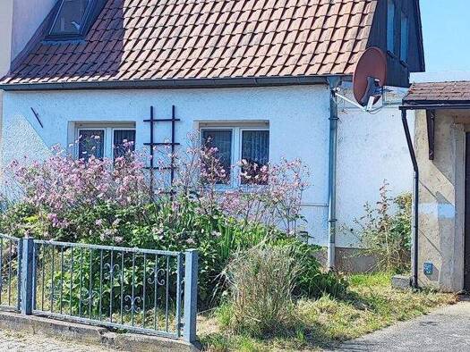 Einfamilienhaus zum Kauf 115.000 € 5 Zimmer 97,8 m² 1.005 m² Grundstück Siedlung 24 Rositz 04617