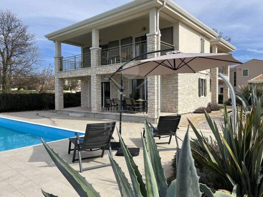Villa zum Kauf 950.000 € 5 Zimmer 200 m² 652 m² Grundstück Novigrad 52466