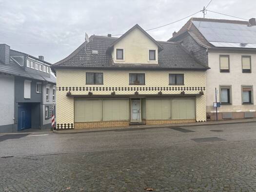 Haus zum Kauf 140.000 € 7,5 Zimmer 215 m² 249 m² Grundstück Windesheim 55452