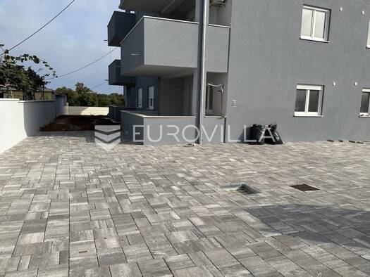 Wohnung zum Kauf 175.000 € 2 Zimmer 76 m² Sisan Liznjan