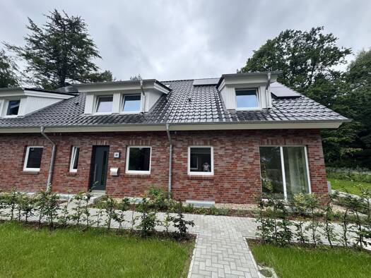 Reihenendhaus zur Miete - Erstbezug 1.884 € 4 Zimmer 107,7 m² 100 m² Grundstück frei ab sofort Tostedter Weg 7 Holm-Seppensen Buchholz in der Nordheide 21244