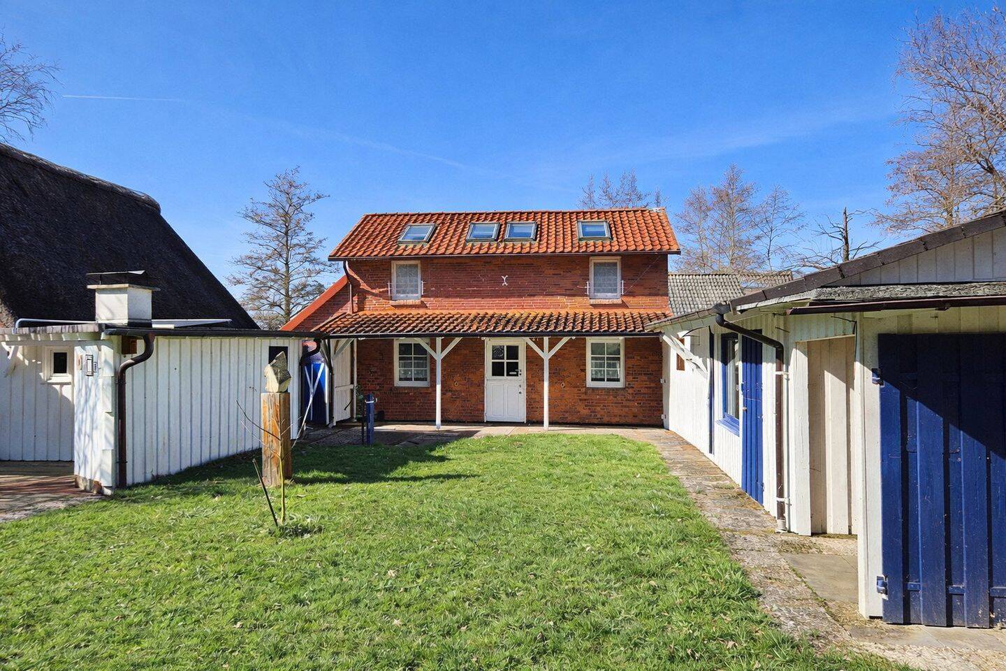 Einfamilienhaus zum Kauf - Ansicht 2