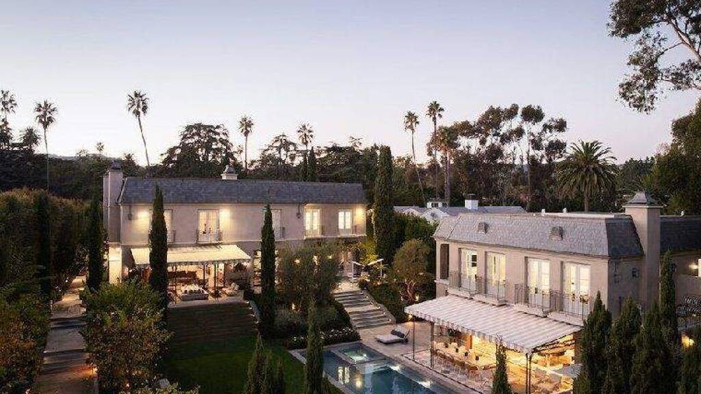 Haus zum Kauf 27.777.876 € 1.096 m² 2.428 m² Grundstück Pond Eddy 12770