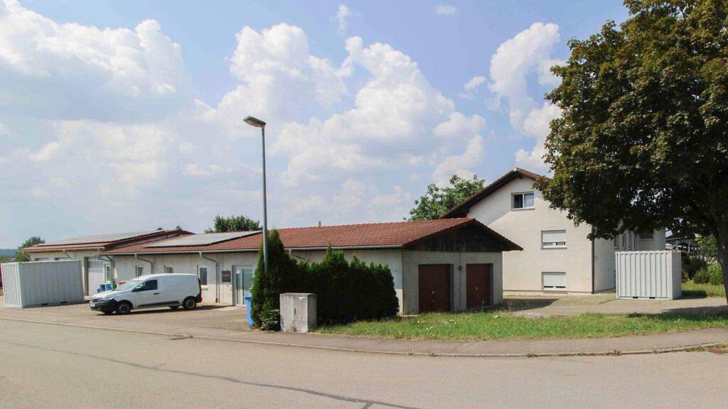 Gewerbeobjekt zum Kauf als Kapitalanlage geeignet 950.000 € 1.305 m² 2.599,1 m² Grundstück Dunningen 78655