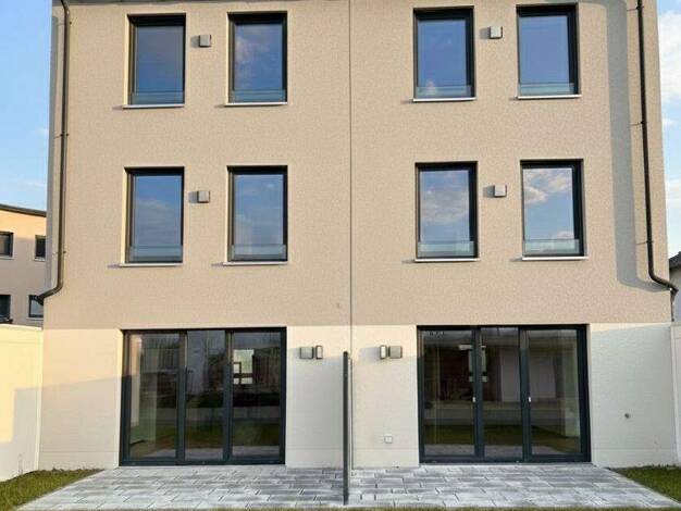 Doppelhaushälfte zur Miete - Erstbezug 1.781 € 5,5 Zimmer 137 m² 180 m² Grundstück Biblis 68647