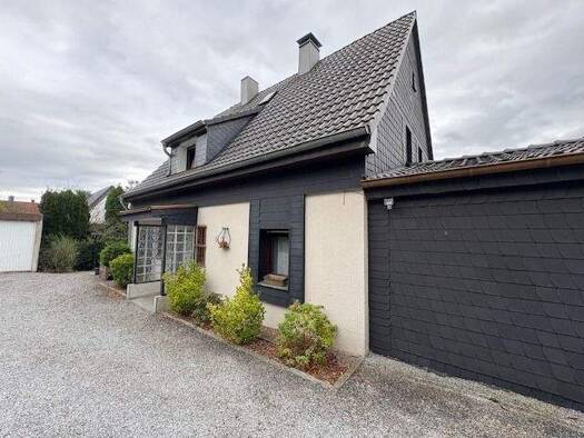 Einfamilienhaus zur Miete 900 € 6 Zimmer 125 m² 900 m² Grundstück Gevelsberg 58285