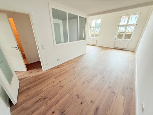 Wohnung zur Miete 818 € 4 Zimmer 109 m² Magdeburger Straße 22 Altstadt Brandenburg 14770