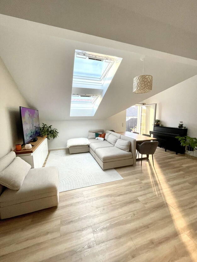 Wohnung zur Miete 975 € 2 Zimmer 65 m² Dachgeschoss, 4. Geschoss frei ab 15.07.2025 West / Stadtbezirk 141 Ludwigshafen am Rhein 67059