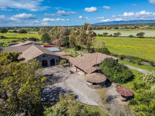 Gastronomie/Hotel zum Kauf 1.800.000 € 800 m² Gastrofläche Ghilarza