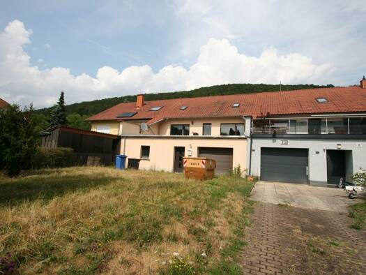 Reihenmittelhaus zum Kauf 105.000 € 5 Zimmer 180 m² 724 m² Grundstück Ritschenhausen 98617