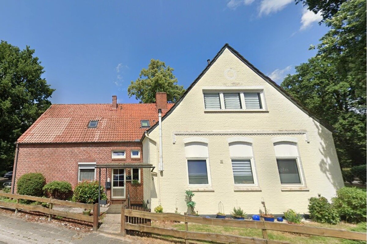 Mehrfamilienhaus zum Kauf 464.000 € 11 Zimmer 295 m²<br/>Wohnfläche 1.224 m²<br/>Grundstück Schulstraße 2 Scharmbeckstotel Osterholz-Scharmbeck 27711