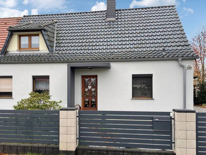 Doppelhaushälfte zum Kauf 320.000 € 5 Zimmer 125 m² 899 m² Grundstück Gubener-Vorstadt Peitz 03185