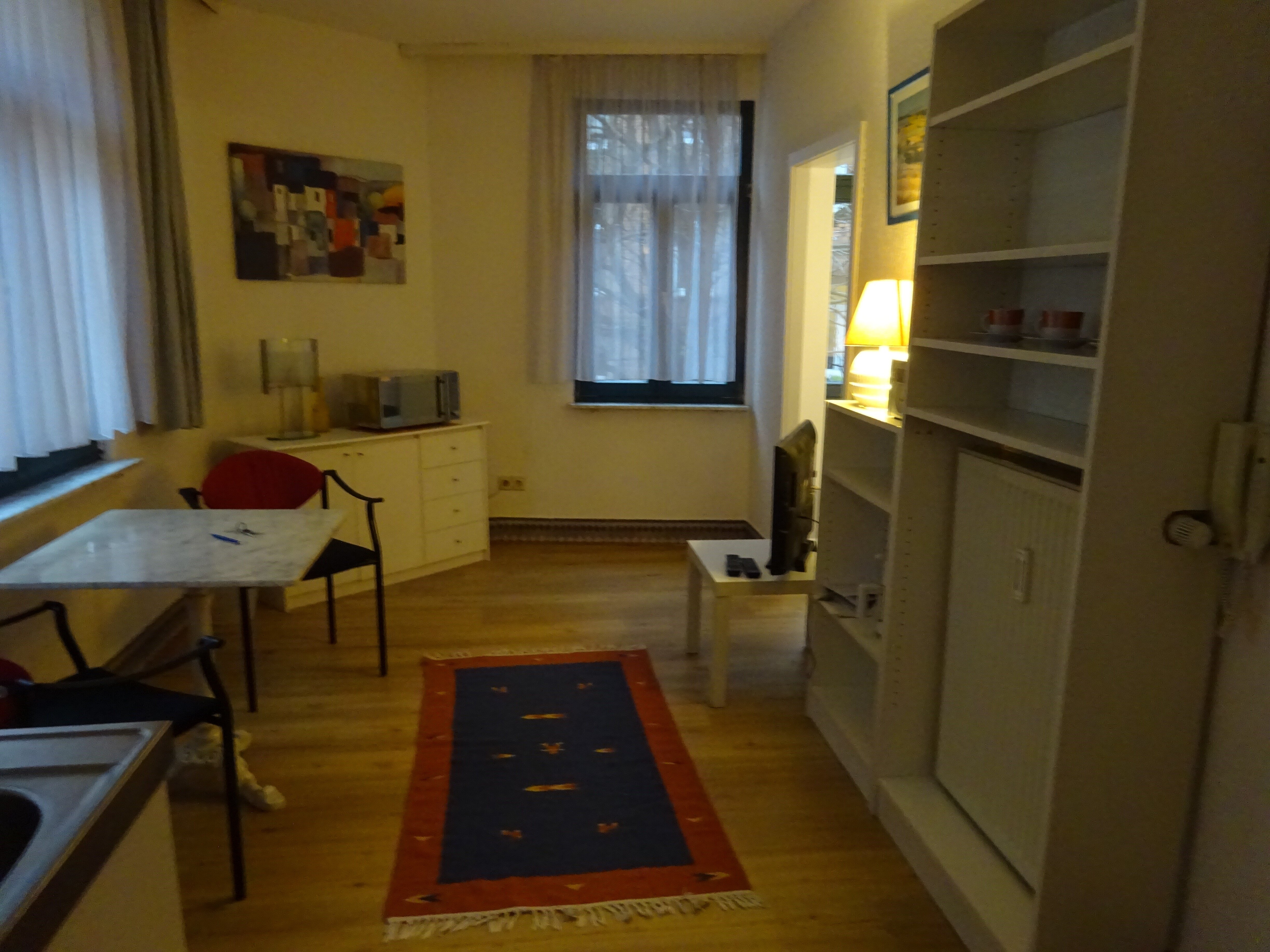 Wohnung zur Miete Wohnen auf Zeit 850 € 1 Zimmer 24 m²<br/>Wohnfläche 01.06.2025<br/>Verfügbarkeit Rathaus Stuttgart-Mitte 70182