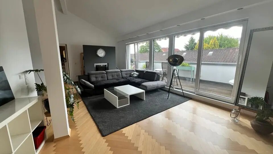 Wohnung zur Miete 700 € 2 Zimmer 97 m²<br/>Wohnfläche ab sofort<br/>Verfügbarkeit Neuhäuser Straße 61D Paderborn - Kernstadt Paderborn 33102