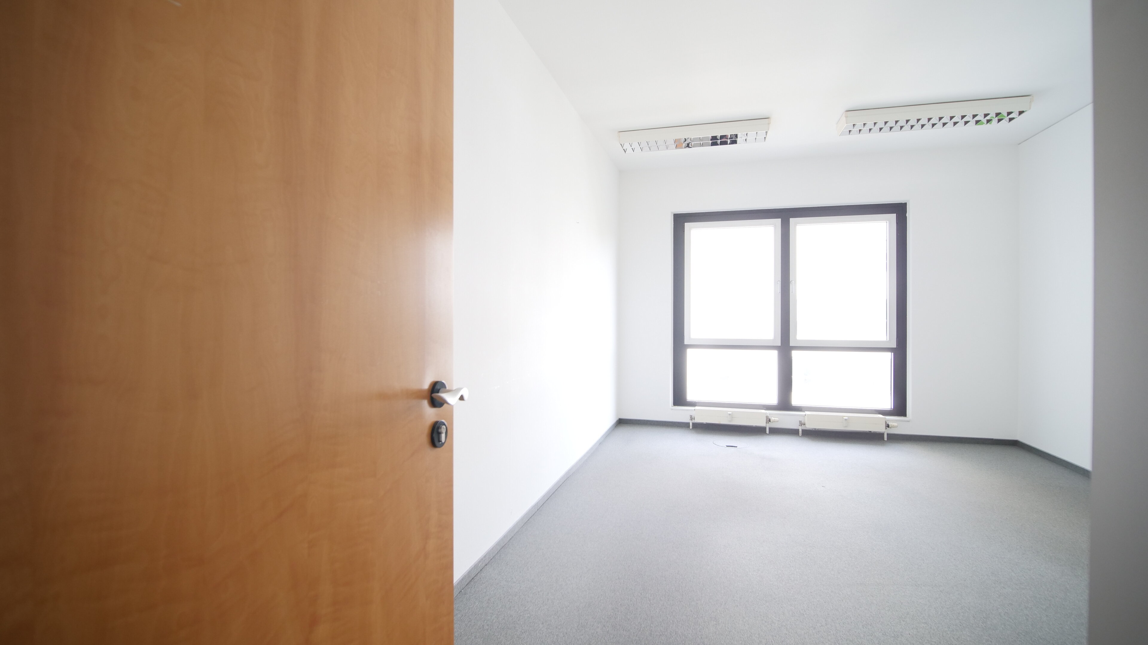 Büro-/Praxisfläche zur Miete provisionsfrei 19 € 249 m²<br/>Bürofläche Friedrichshain Berlin 10247