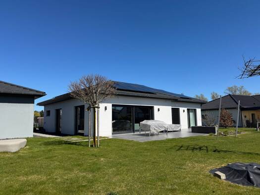 Einfamilienhaus zum Kauf 4 Zimmer 140 m² 876 m² Grundstück frei ab sofort An der Rauda 19 Hermsdorf 07629