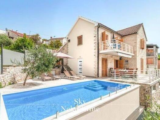 Haus zum Kauf 730.000 € 9 Zimmer 160 m² Supetar