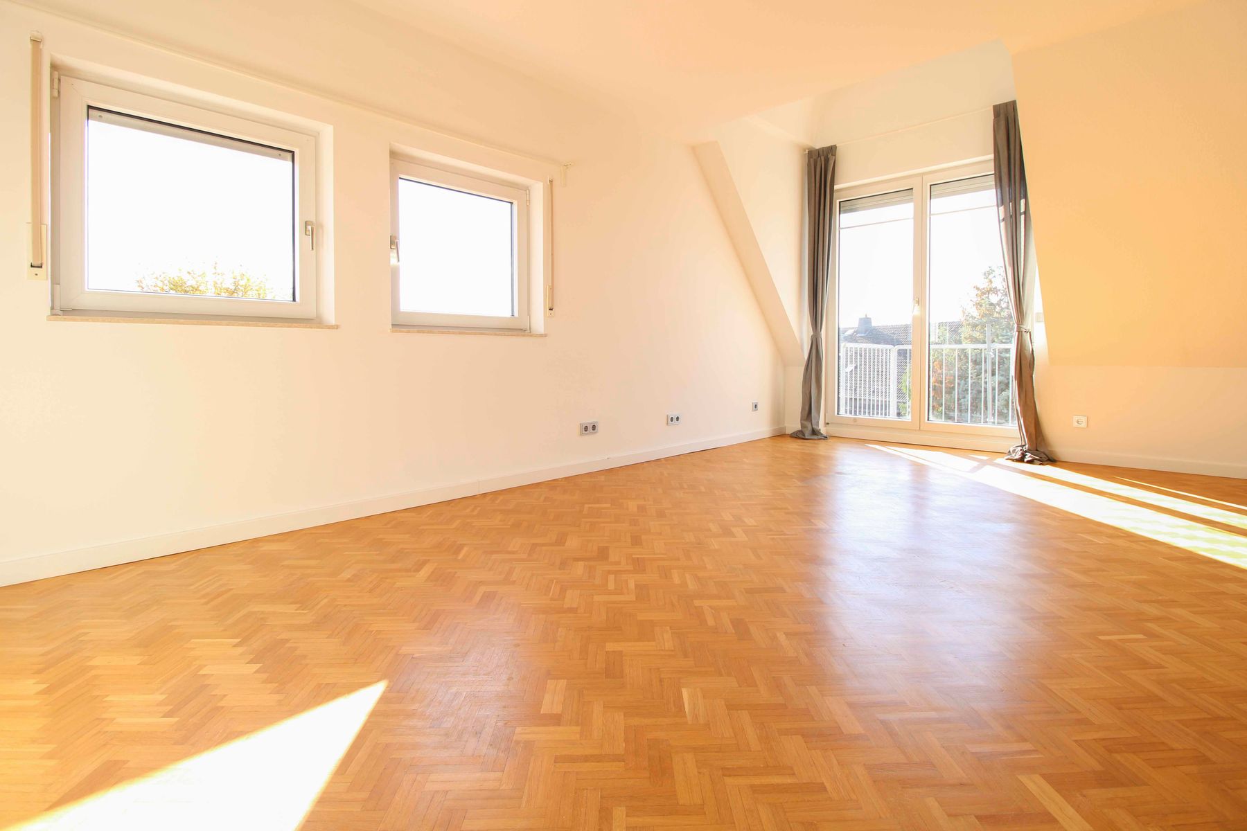 Maisonette zum Kauf 315.000 € 3 Zimmer 96 m²<br/>Wohnfläche 2.<br/>Geschoss Erfelden Riedstadt 64560