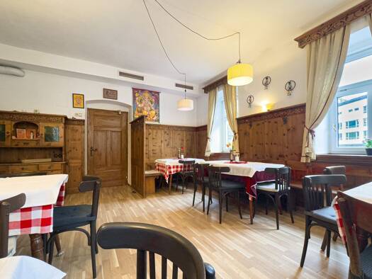 Restaurant zur Miete 2.400 € 300 m² Gastrofläche St. Johann in Tirol 6380
