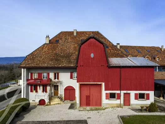 Einfamilienhaus zum Kauf 14,5 Zimmer 710 m² 2.253 m² Grundstück Saint-Livres 1170