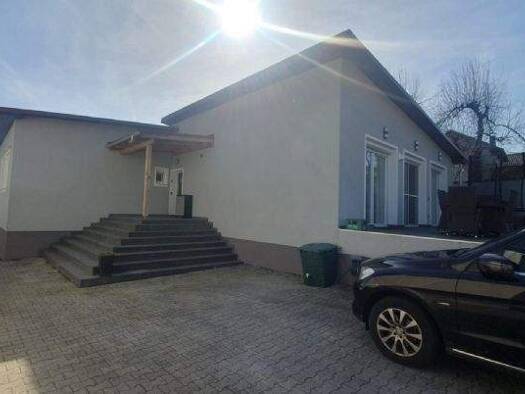Mehrfamilienhaus zum Kauf 777.900 € 10 Zimmer 280 m² 950 m² Grundstück Kelheim Kelheim 93309