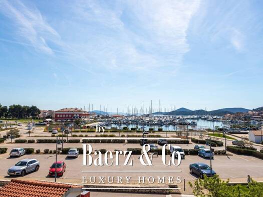 Stadthaus zum Kauf 880.000 € 8 Zimmer 400 m² 219 m² Grundstück tribunj