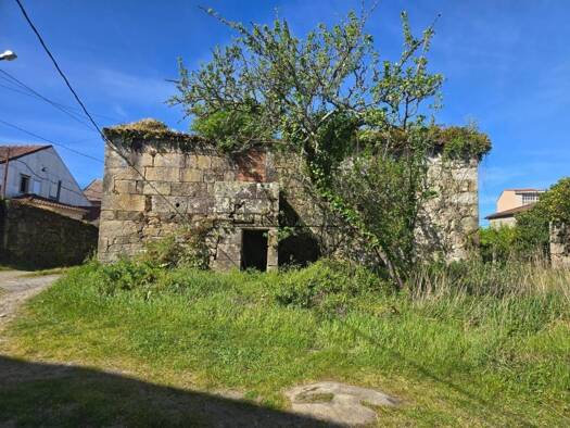 Villa zum Kauf 250.000 € 1 Zimmer 230 m² 1.084 m² Grundstück Pontevedra 36160