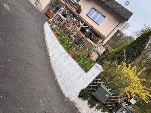 Mehrfamilienhaus zum Kauf als Kapitalanlage geeignet 275.000 € 183 m² 715 m² Grundstück Burghaslach 96152