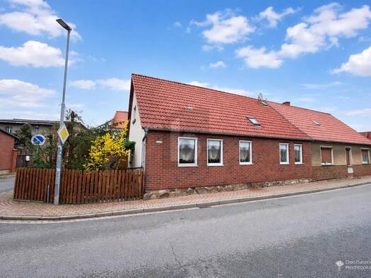 Doppelhaushälfte zum Kauf 42.000 € 4 Zimmer 85 m² 278 m² Grundstück Groß Schwarzlosen Tangerhütte 39517