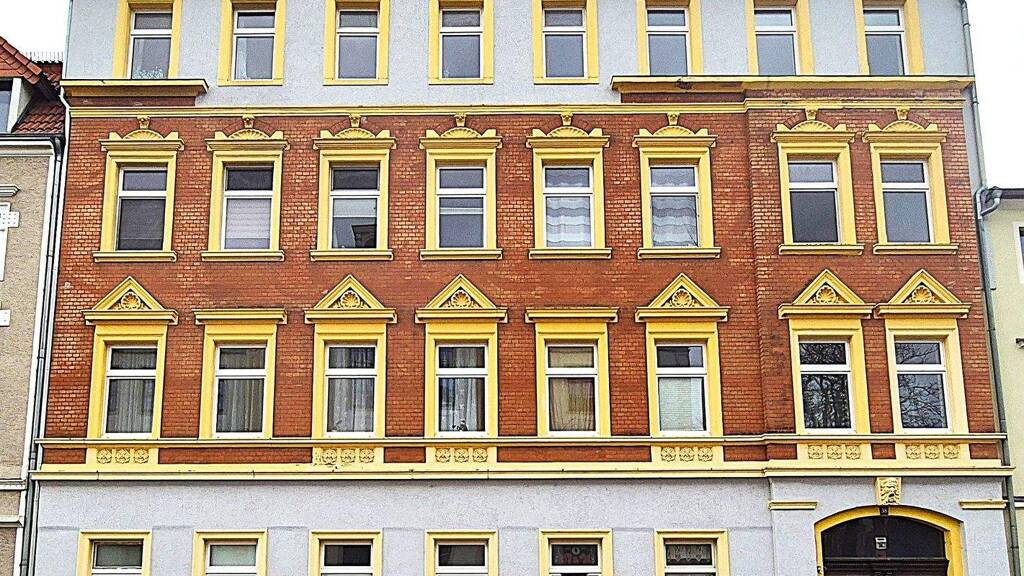 Wohnung zum Kauf 133.900 € 3 Zimmer 105 m² 2. Geschoss Innenstadt Riesa 01589