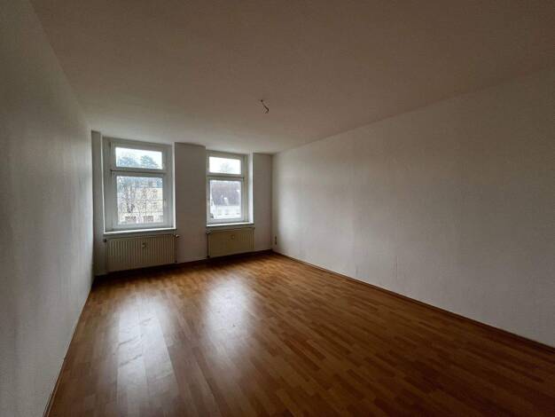 Wohnung zur Miete 310 € 2 Zimmer 58,4 m² Hartmannsdorf 09232