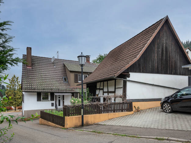 Einfamilienhaus zum Kauf 249.000 € 7 Zimmer 133 m² 1.160 m² Grundstück Schweighof Badenweiler 79410
