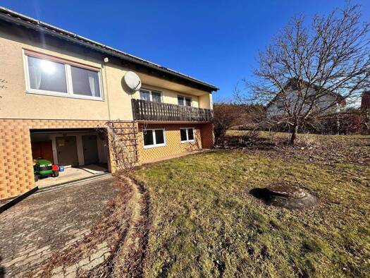 Einfamilienhaus zum Kauf 363.000 € 7,5 Zimmer 150 m² 1.020 m² Grundstück frei ab 01.02.2026 Ernstfeld Schlammersdorf 95519