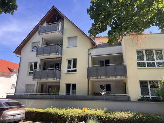 Wohnung zur Miete 700 € 3,5 Zimmer 93 m² frei ab sofort Neumagenstraße 3 Bad Krozingen 79189