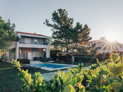 Einfamilienhaus zum Kauf - Erstbezug 445.000 € 6 Zimmer 250 m² 980 m² Grundstück Ulica sv. Nikole 28 Privlaka 23233