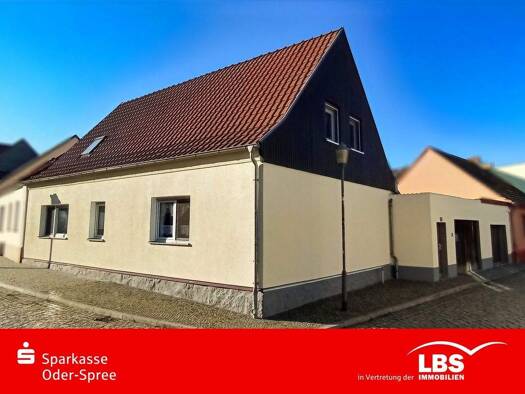 Reihenendhaus zum Kauf 182.000 € 5 Zimmer 123 m² 260 m² Grundstück frei ab 31.07.2026 Eisenhüttenstadt 15890