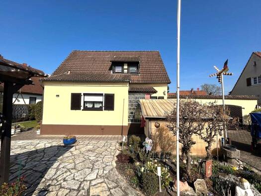 Einfamilienhaus zum Kauf 5 Zimmer 204 m² 731 m² Grundstück frei ab sofort Schweinau Südwestliche Außenstadt 90441